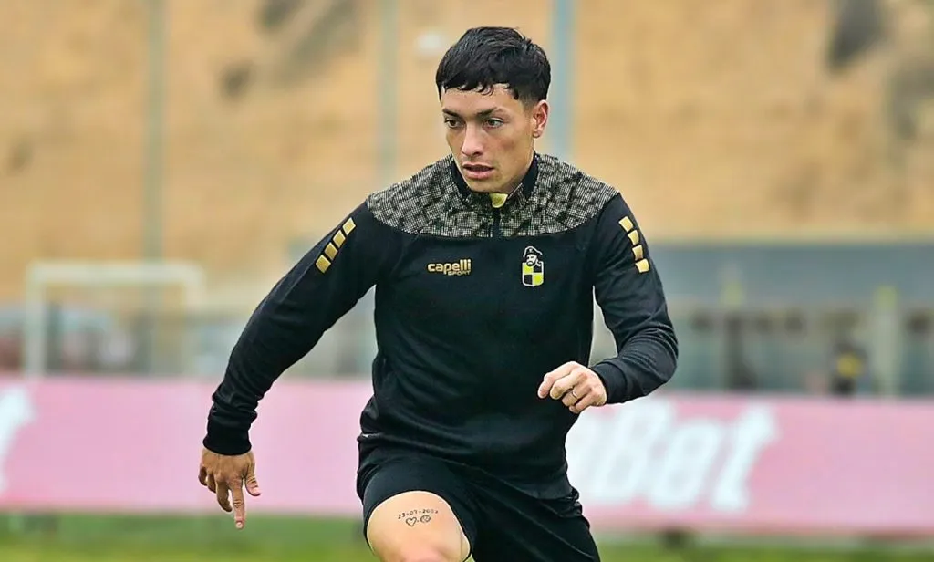 Cristián Zavala partió a préstamo a Coquimbo Unido desde Colo Colo. Guarello asegura que Vidal 