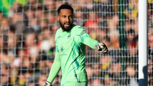 El arquero chileno Lawrence Vigouroux se encuentra en un gran momento en Europa.