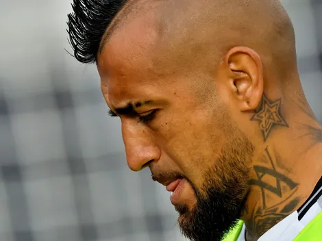 Filtran que renovación de Vidal en Colo Colo pende de un hilo