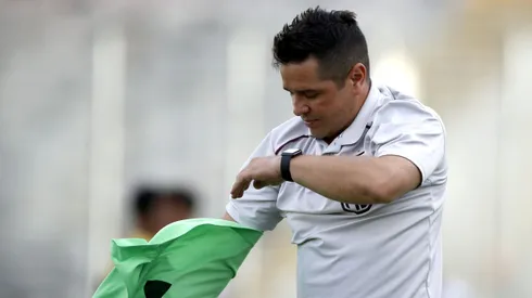 Hector Tapia no se vestirá de bombero en Colo Colo y explican las razones detrás de la decisión.