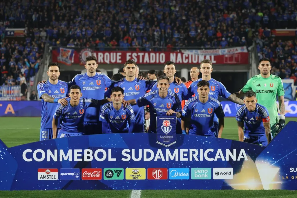 Este miércoles los Azules no podrán contar con el lesionado Israel Poblete.&nbsp;(Foto: Jonnathan Oyarzun/Photosport)