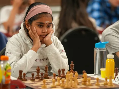 Tiene 10 años, derrotó a un Gran Maestro y rompió récord histórico