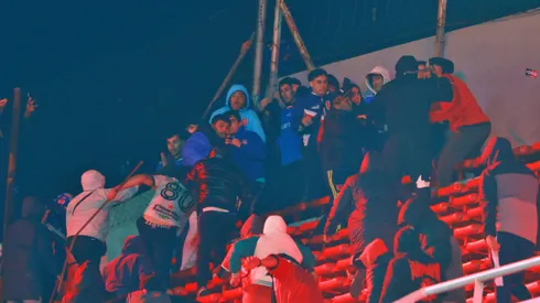 Hinchas de Independiente ingresaron a la zona donde estaban los hinchas de la U.