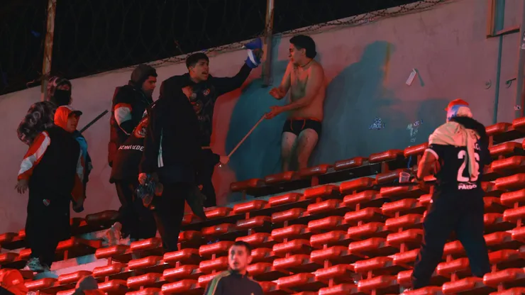 Los hinchas de Independiente lincharon a los de la "U"