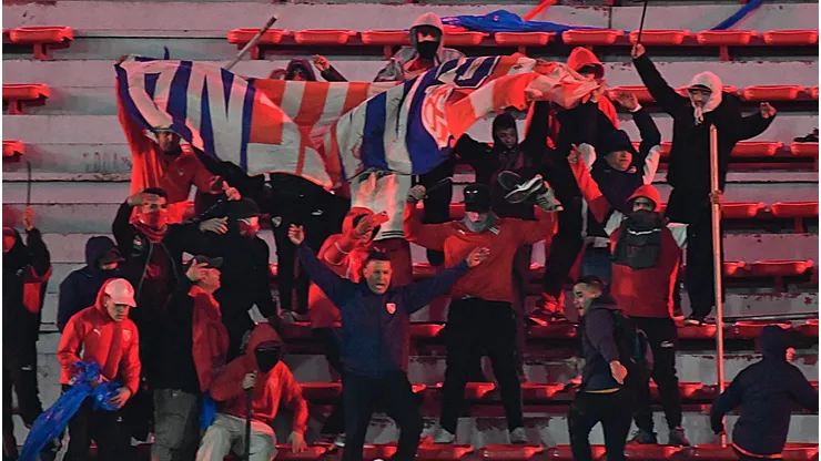 Boric repudió la actitud de los hinchas de Independiente