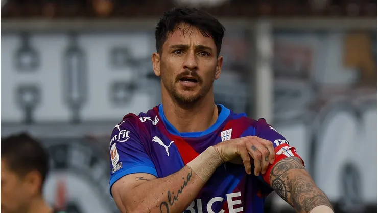 Zampedri tiene la chance de anotar el primer gol oficial en el nuevo Claro Arena