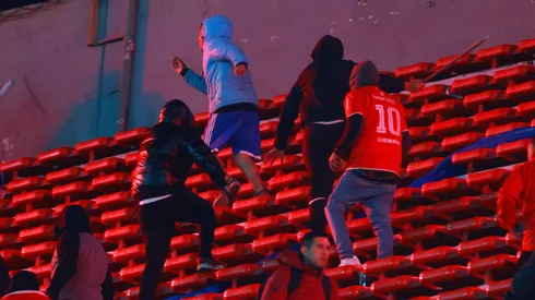 Hinchas de Independiente pelean contra hinchas de Universidad de Chile