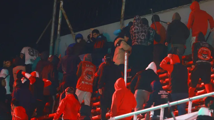 Una noche del terror se vivió durante los octavos de final de Copa Sudamericana.