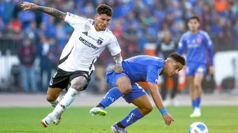 Alan Saldivia jugando por Colo Colo ante la U.