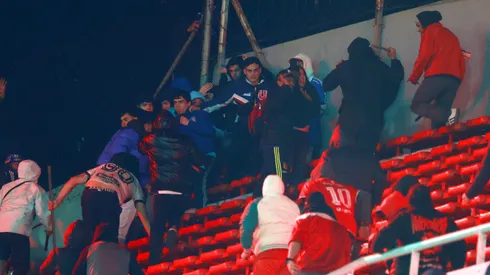 Chico Hoffens no se aguante y lanza duros insultos contra Independiente y la policía argentina.