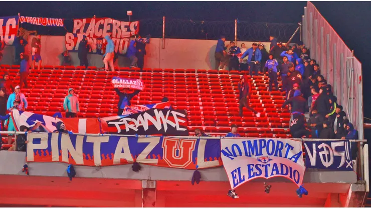 Los 103 hinchas de la U detenidos en Buenos Aires fueron liberados.