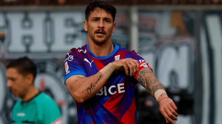 Fernando Zampedri, el goleador de Universidad Católica, quiere dejar su huella en el Claro Arena.