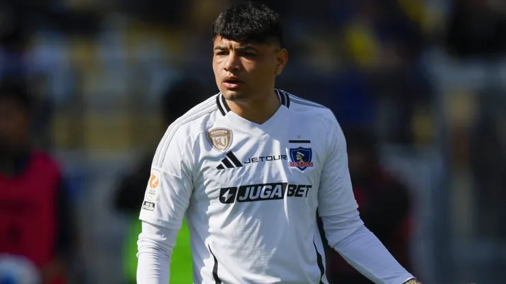 Claudio Aquino salió en el entretiempo del partido entre Colo Colo y Palestino.