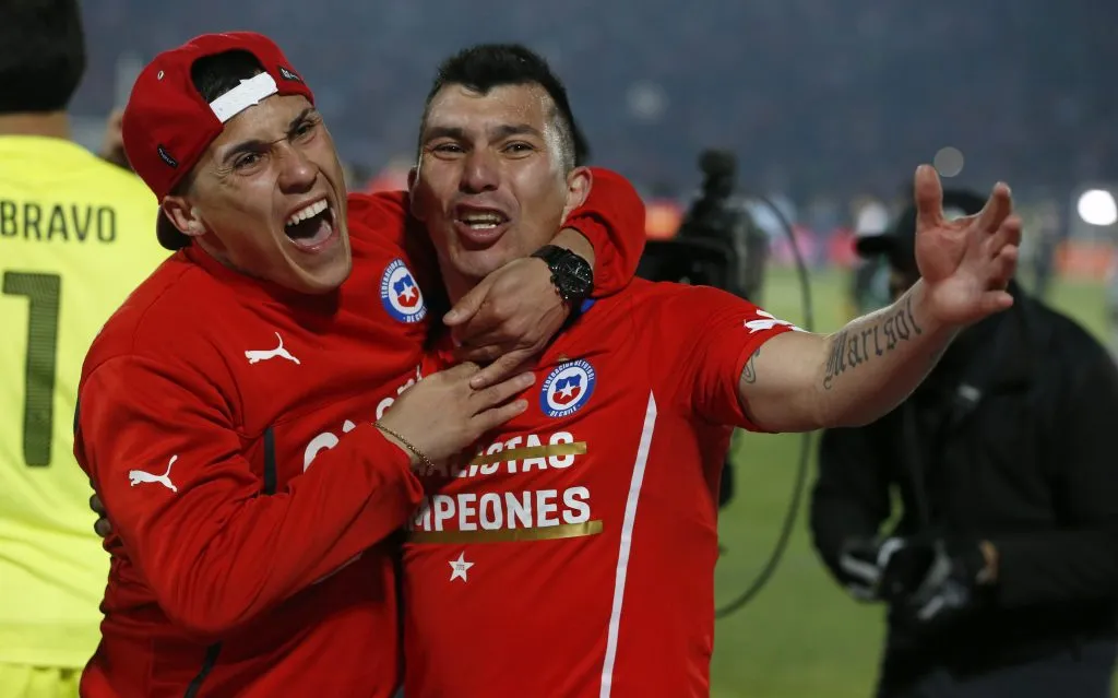 Gary Medel, bicampeón de América con Chile, confirmó su adiós definitivo. Foto: Photosport.