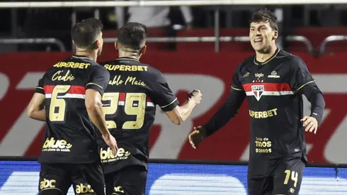 Este delantero chileno celebró así su gol.