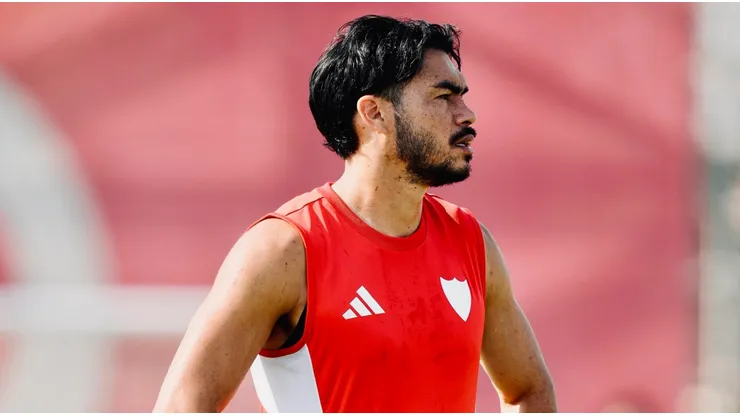 Gabi Suazo todavía no puede debutar oficialmente en el Sevilla.
