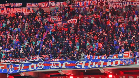 Los hinchas de la U lo pasaron pésimo en Avellaneda.