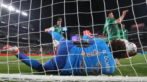 El histórico arquero de la selección mexicana vive tenso momento.