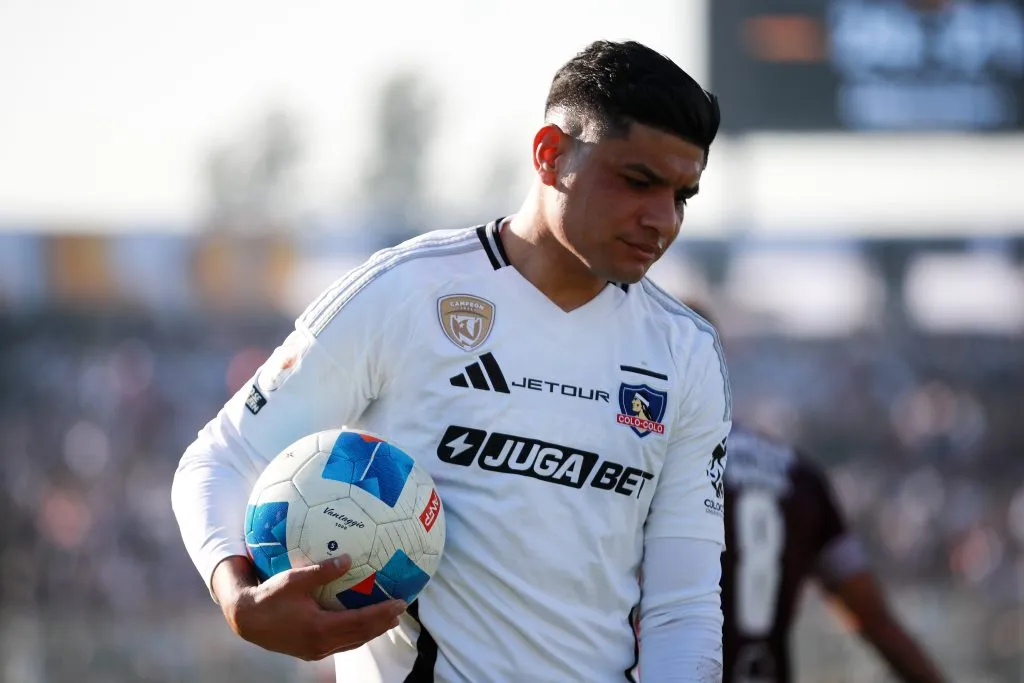 Claudio Aquino perdió protagonismo en Colo Colo durante la recta final del proceso de Almirón. (Felipe Zanca/Photosport).