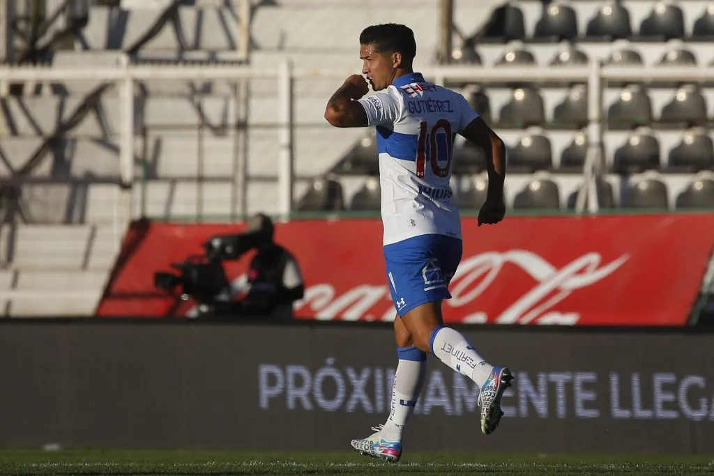Felipe Gutiérrez vuelve al fútbol chileno en un inesperado, pero sorpresivo rol. Foto: Jonnathan Oyarzun/Photosport