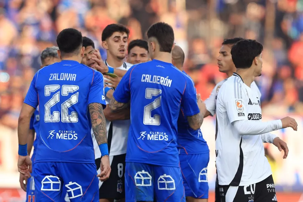 Marcelo Díaz y una agresión artera en el Superclásico | Photosport