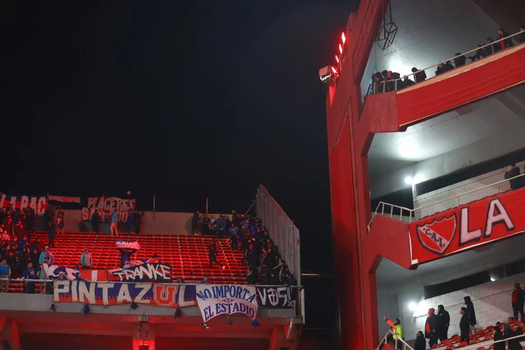 La policía no entra al estadio de Independiente por norma del club. Foto: Javier Vergara/Photosport