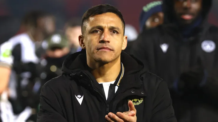 La compleja situación que complicaría la salida de Alexis a un nuevo equipo.