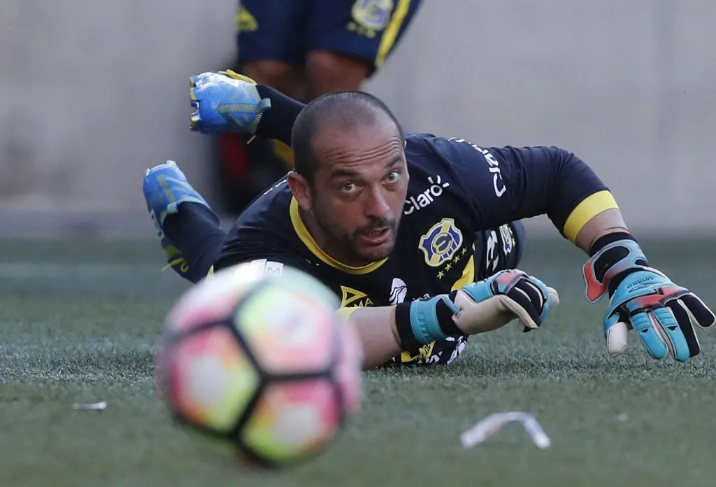 Lobos a Cortés: Colo Colo es más grande que Peñarol.