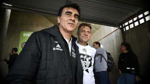 Colo Colo vive un día clave, pero que podría dejarlos aún sin DT.