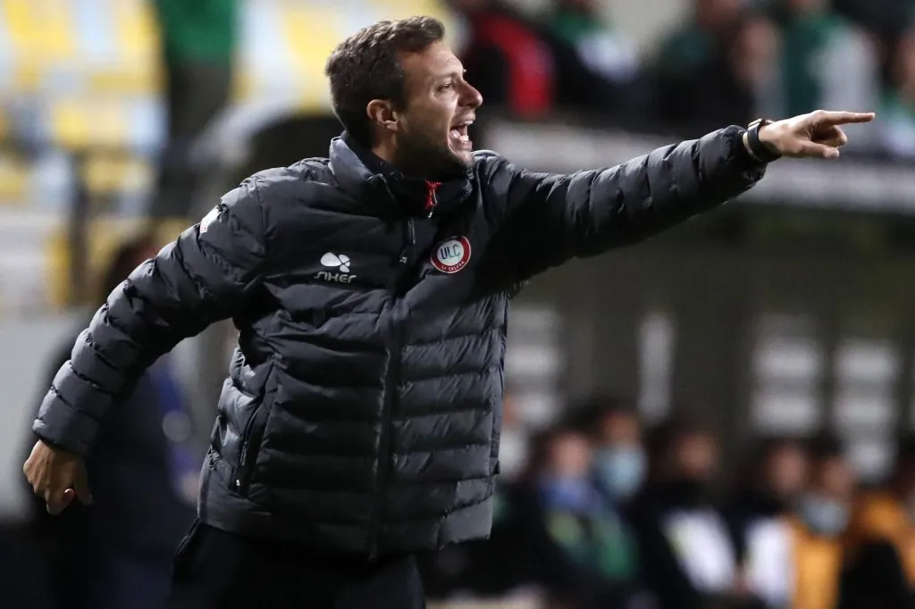 Martín Anselmi como DT de Unión La Calera. (Andres Pina/Aton Chile).