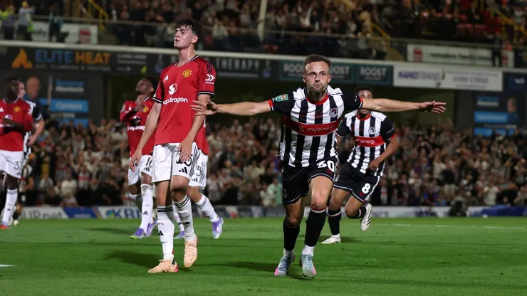 Gimsby Town dio el gran golpe y eliminó al Manchester United de la Copa de la Liga de Inglaterra.