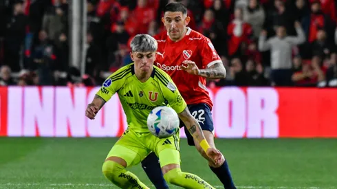 La U empataba 1-1 cuando se canceló el partido en Argentina.