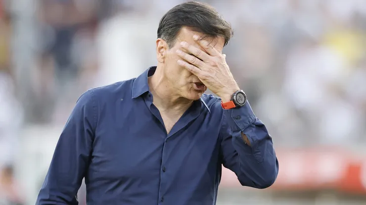 Gustavo Quinteros no vuelve a Colo Colo.