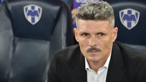 Fernando Ortiz se acerca a Colo Colo.