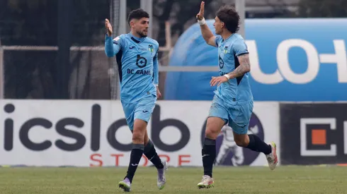 Maxi Romero y Martín Sarrafiore, dupla de O'Higgins que recibe a Audax Italiano buscando mantener el invicto como local.