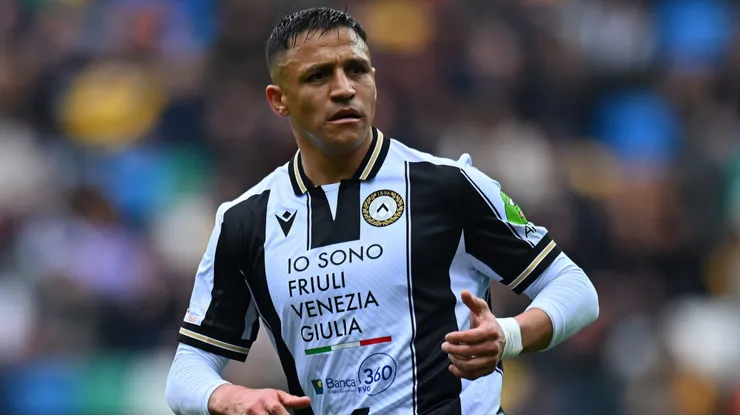 Alexis Sánchez se ve obligado a quedarse en Udinese.