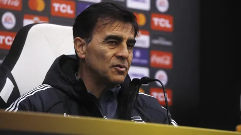 Quinteros analiza la chance de asumir en la Roja