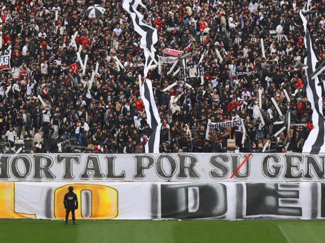 Histórico de Colo Colo indignado por polémicos lienzos a la U