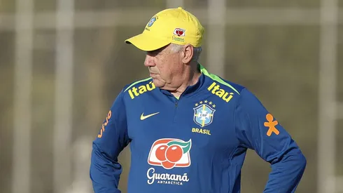 Carlo Ancelotti tuvo que cambiar la nómina.