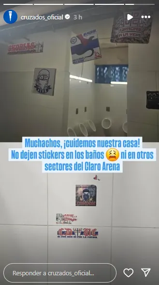La imagen de unos de los baños del Claro Arena que subió Universidad Católica. | Foto: Captura.