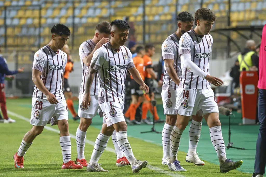 Deportes La Serena comienza a sufrir con el descenso | Photosport