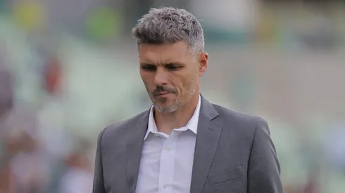 El exjugador argentino asumiría la banca de Colo Colo.