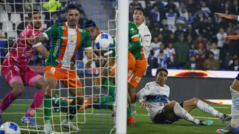 U. Católica venció a Cobresal en el Claro Arena