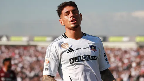 Alan Saldivia sigue sin poder salir de Colo Colo.