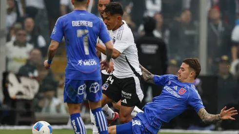 U de Chile se quedó con uno menos.