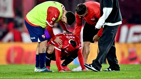 Felipe Loyola sufre lesión en Independiente y enciende alarmas en la Selección Chilena.