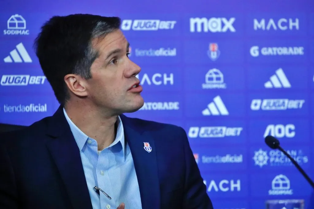 Michael Clark prendió el ventilador tras la derrota de la U en el Superclásico (Photosport)