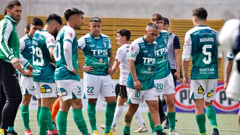 Santiago Wanderers no puede quedar como líder en Primera B.