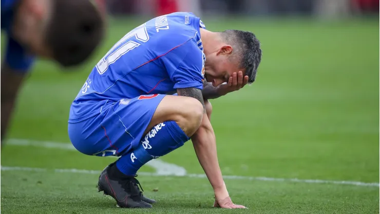 Charles Aránguiz no apareció en su máximo esplendor ante Colo Colo.
