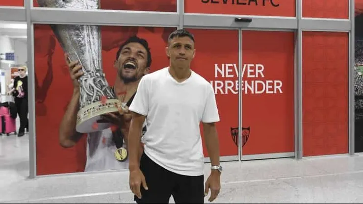 Alexis Sánchez ya está en Sevilla.